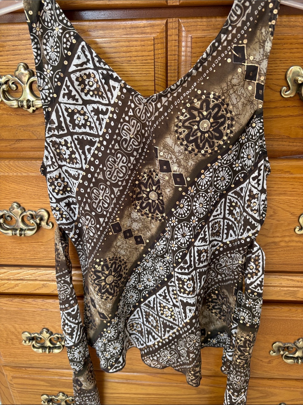 Apt. 9 Brown and Cream Printed V-Neck Blouse
